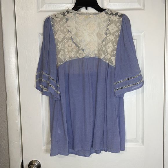 Kori Embroidered Periwinkle Lace Top - Picture 4 of 4